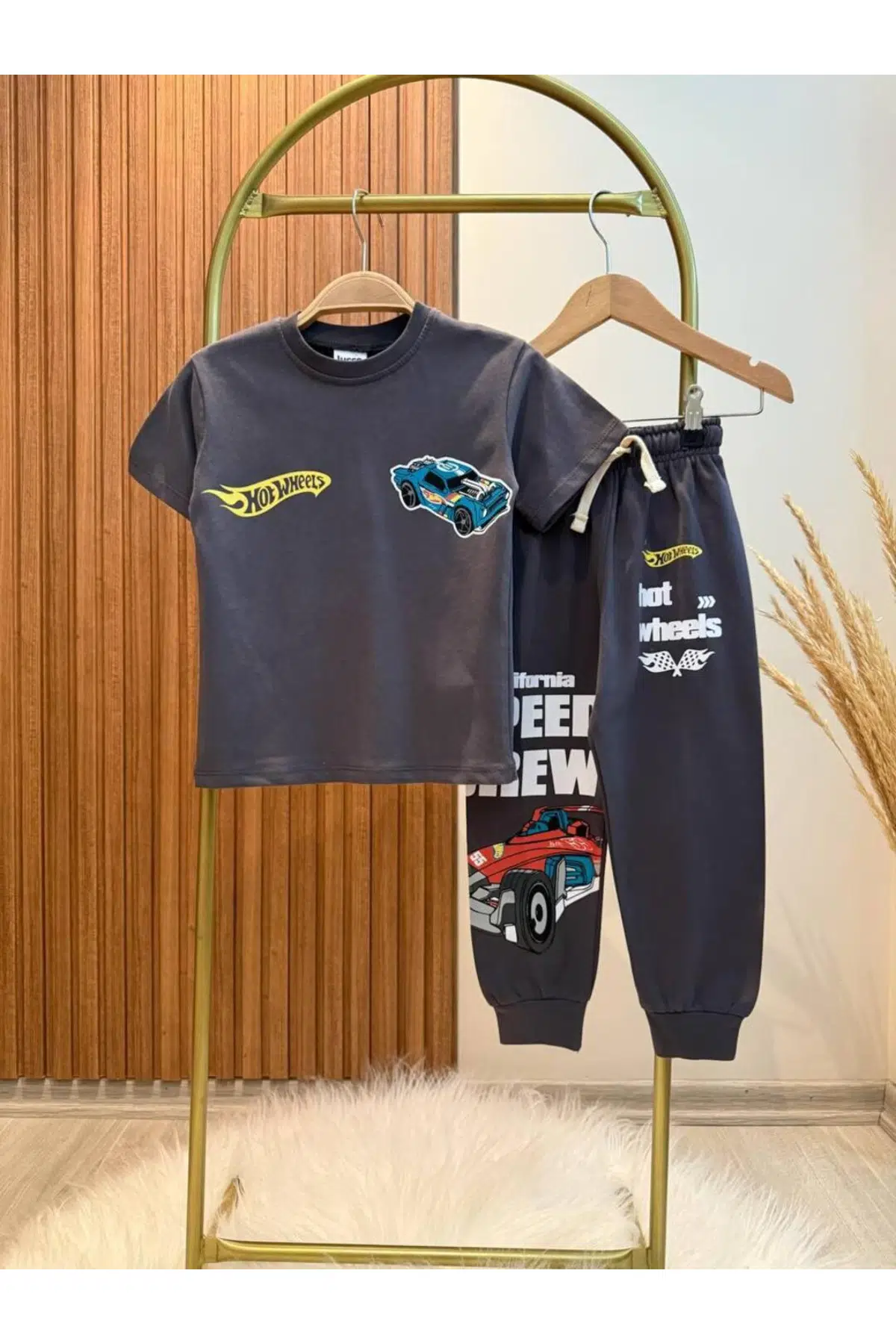 Erkek Çocuk Hotwheels Baskılı Tişört Eşofman Takımı